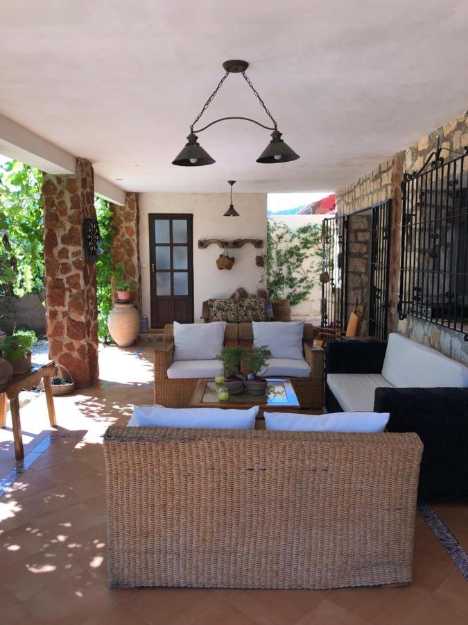 Casa De Piedra La Loma * Calar de la Santa